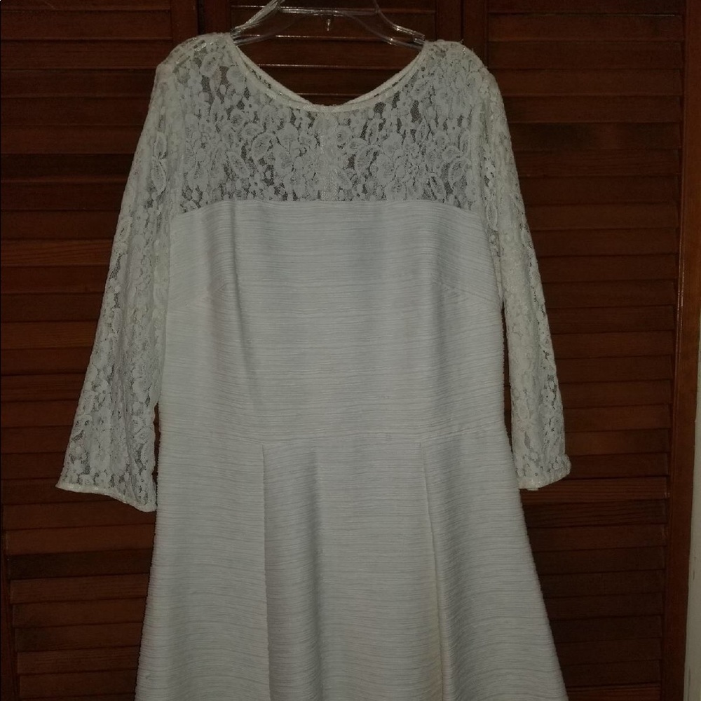 TAYLOR DRESS - WHITE